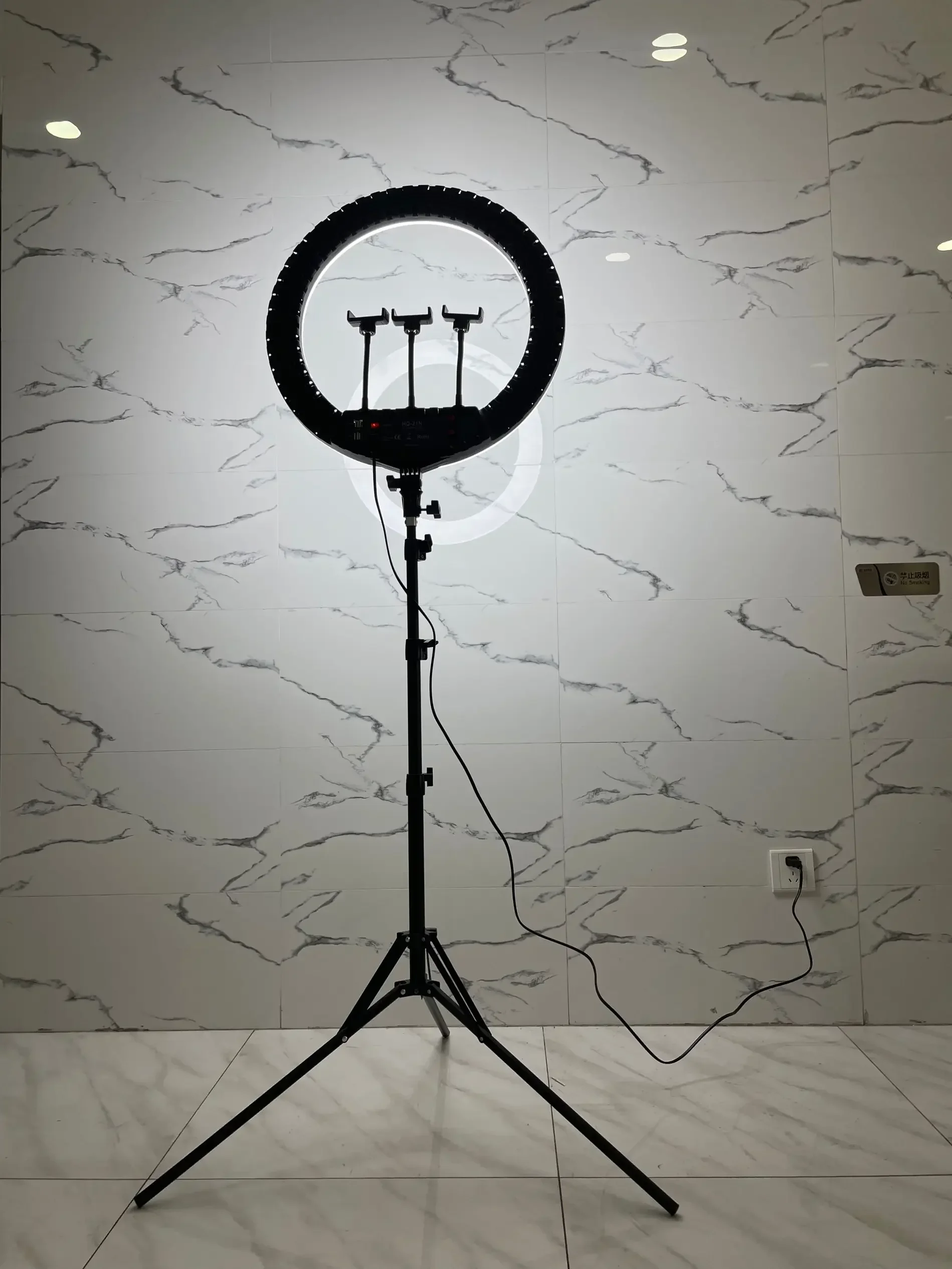 Kit d'éclairage LED annulaire  - Lighting In Photography avis et prix